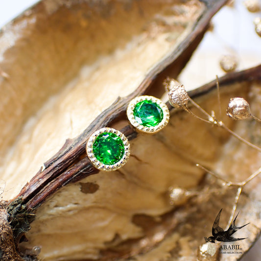 Artwork・Antique ring earrings [Demantoid garnet]
