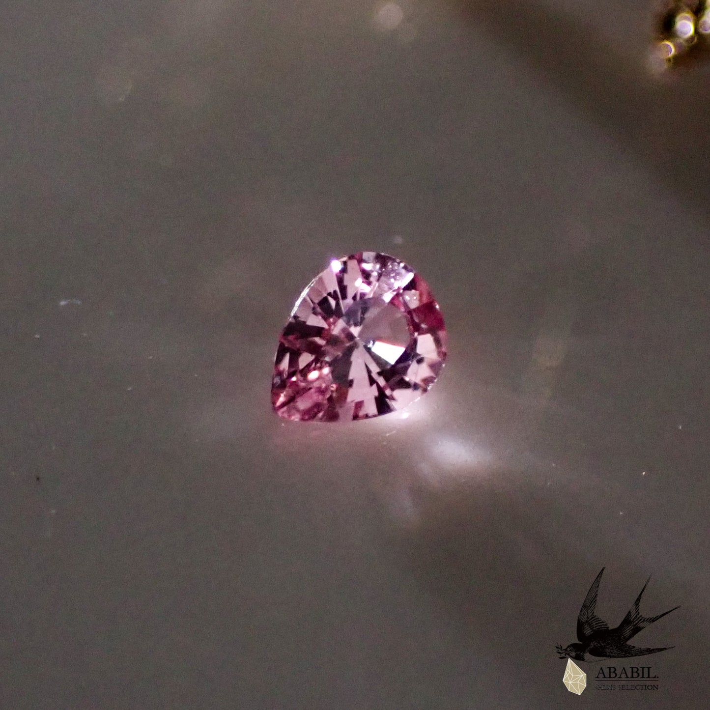 Natural padparadscha sapphire 0.072ct [Sri Lanka] ★Glow specialty ★Fluorescence 