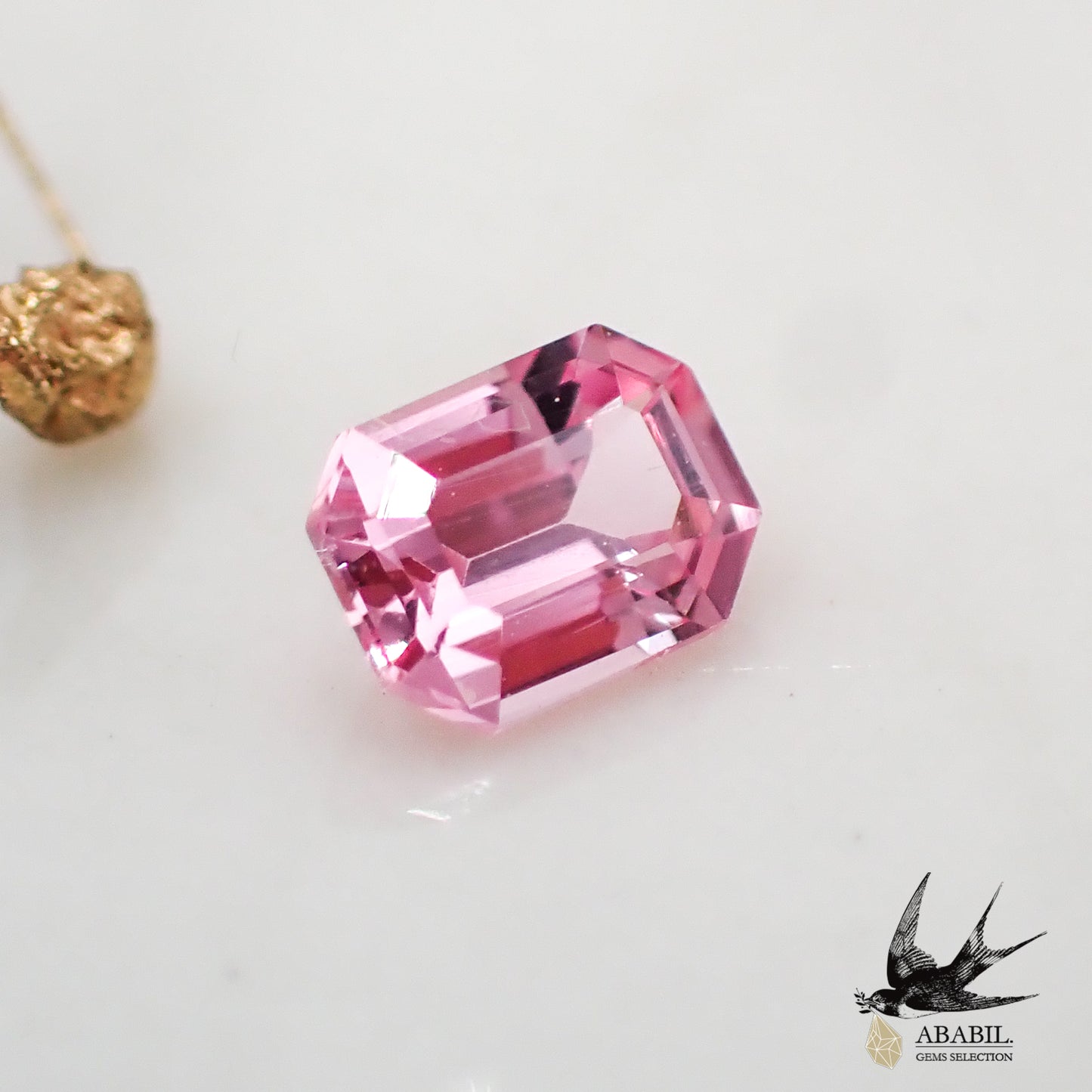 Natural padparadscha sapphire 0.227ct [Sri Lanka] ★Glow specialty ★Fluorescence included 