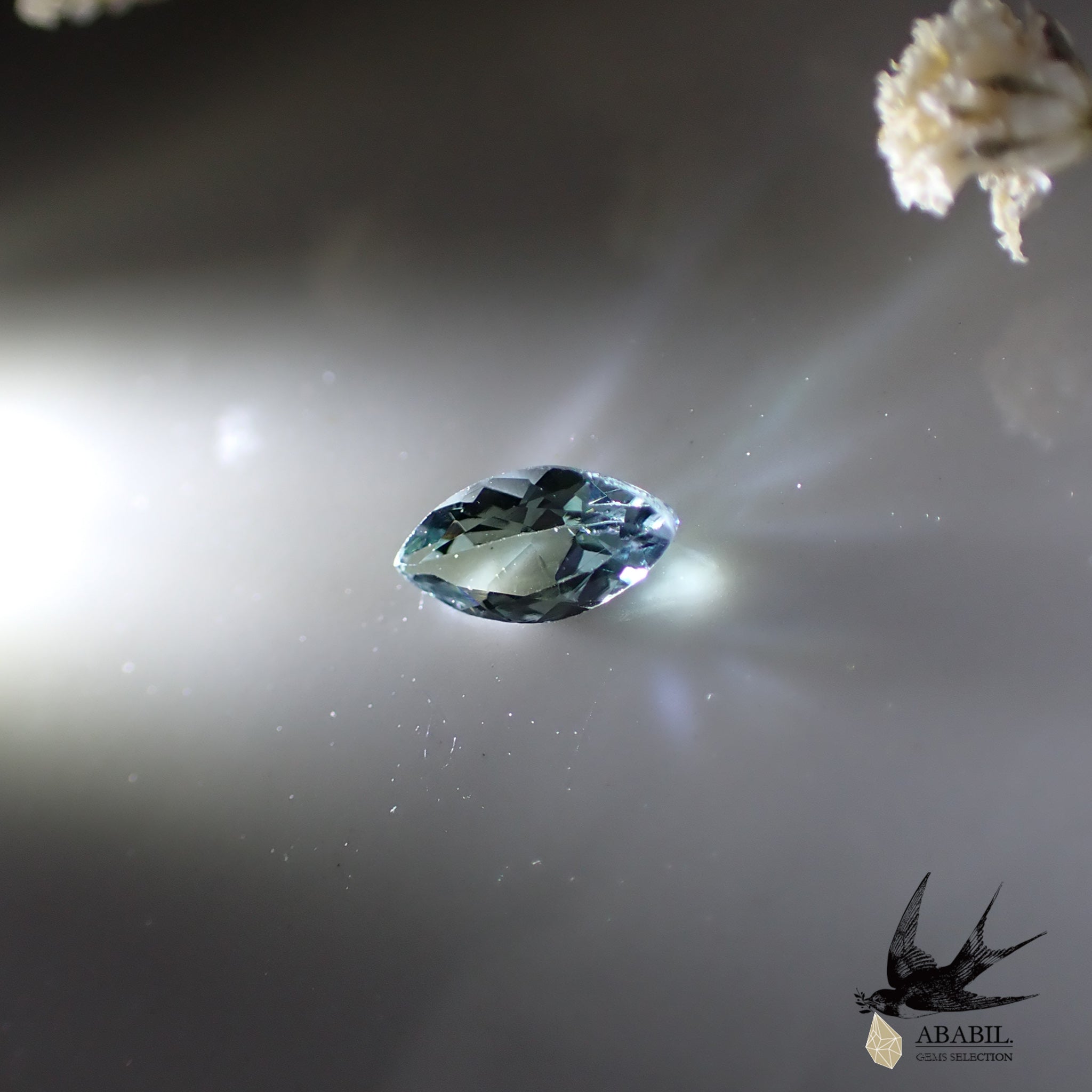 天然バイカラータンザナイト（ゾイサイト） 0.373ct【タンザニア】☆多