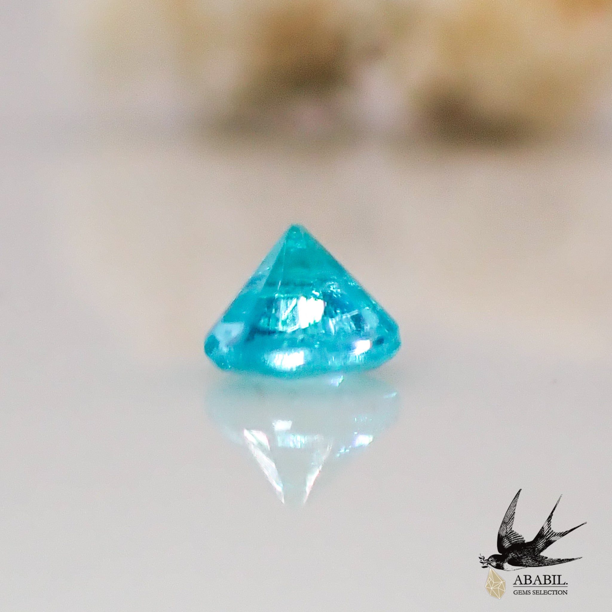 天然パライバトルマリン0.076ct【ブラジル】☆ネオンブルー、蛍光色