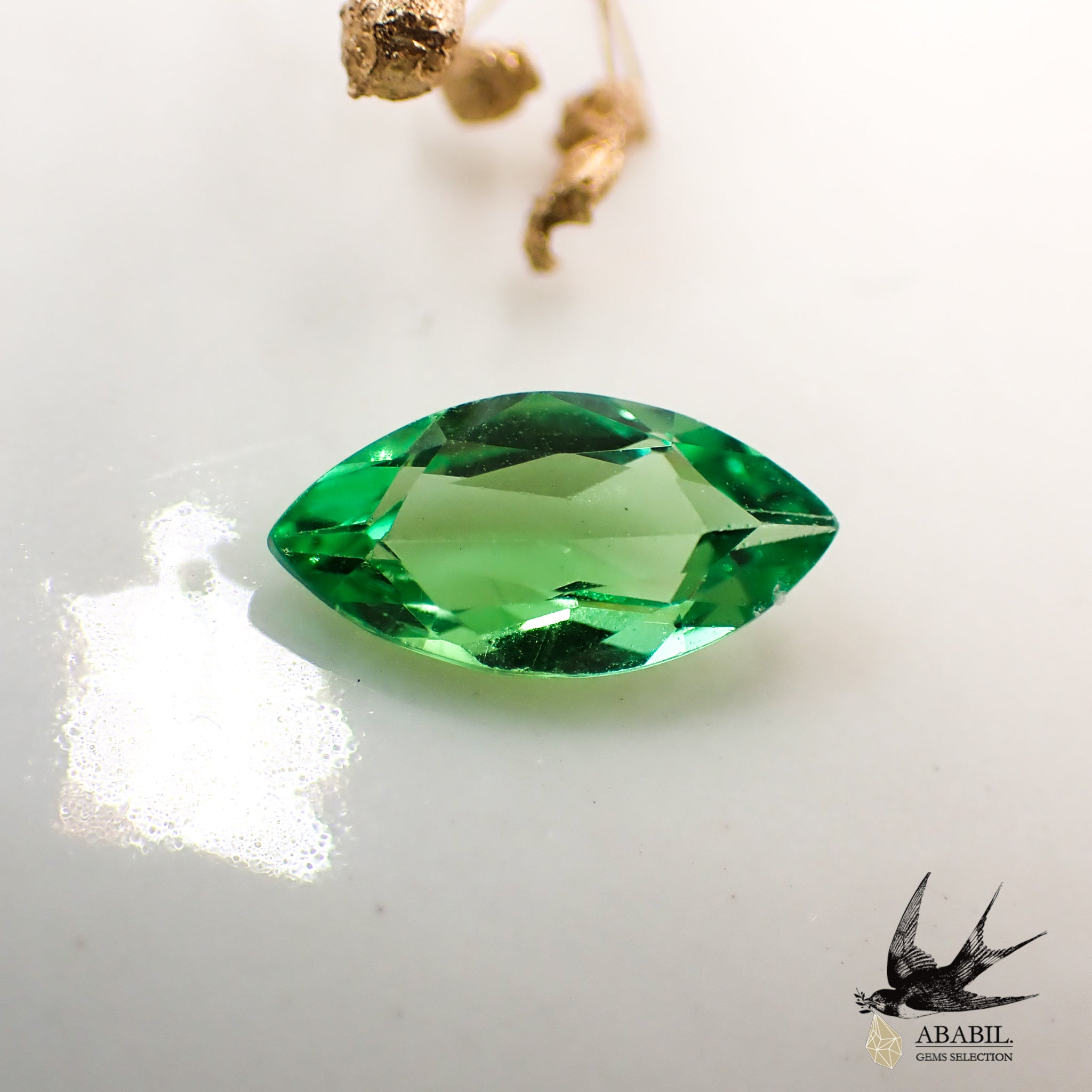 天然グリーンガーネット0.83ct【スリランカ】☆鮮やかな澄んだグリーン 