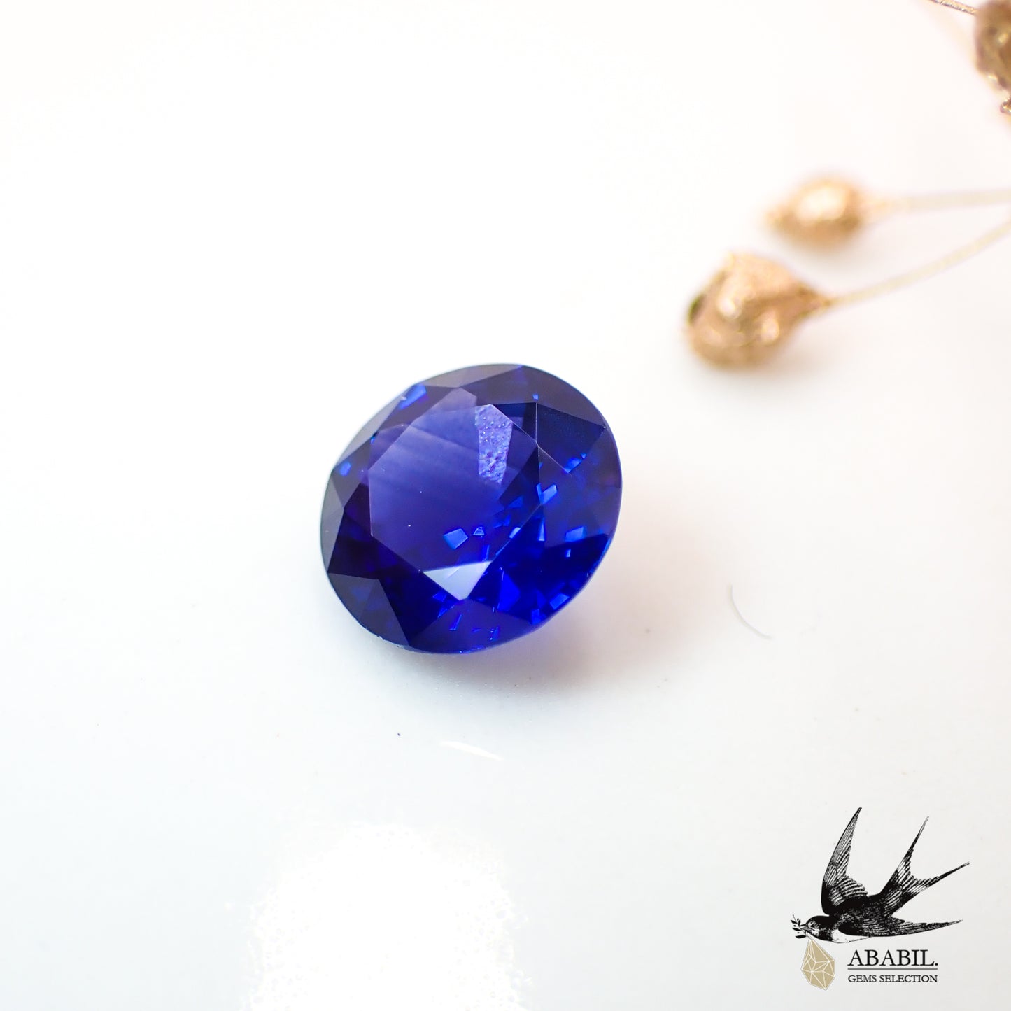 Natural unheated royal blue sapphire 0.93ct [Sri Lanka] ★AIGS certification★ 