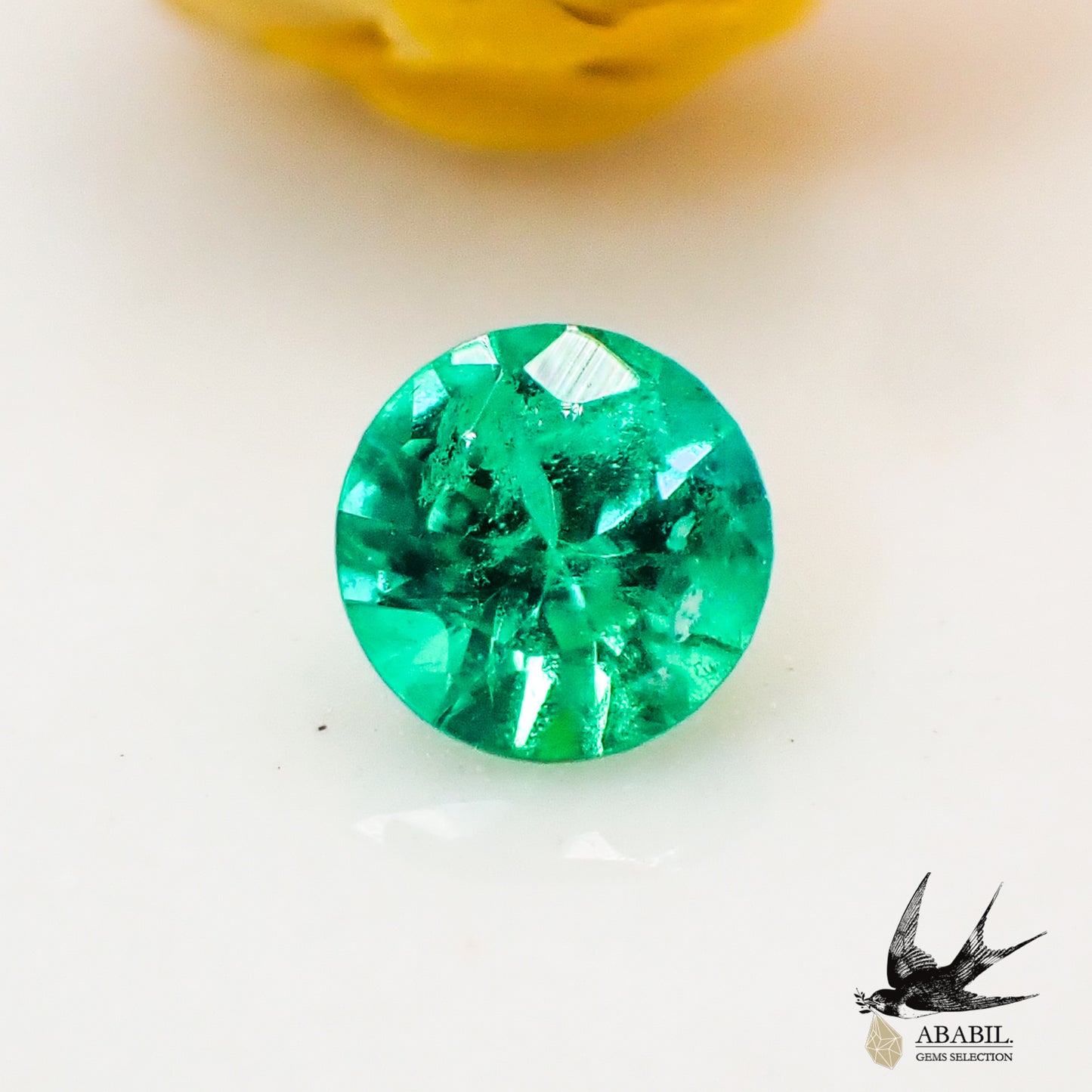 Natural emerald 0.058ct [Colombia] ★Brilliant green ★With So 