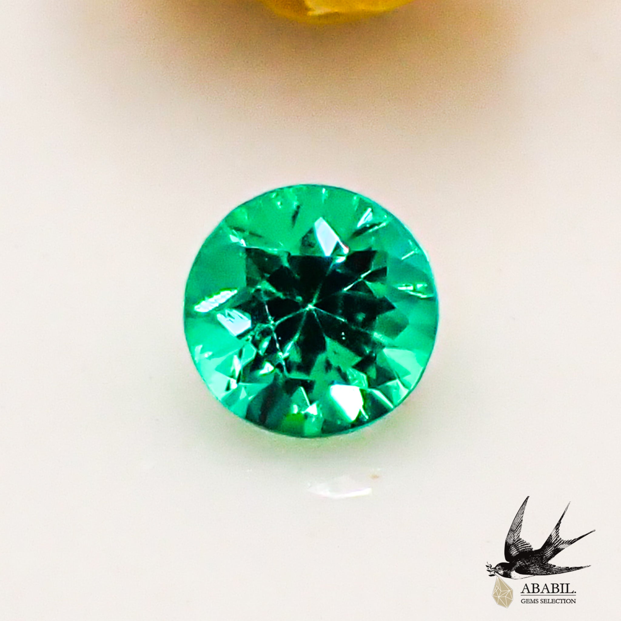 天然エメラルド0.074ct【コロンビア】☆鮮やかなグリーン☆ソ付き 