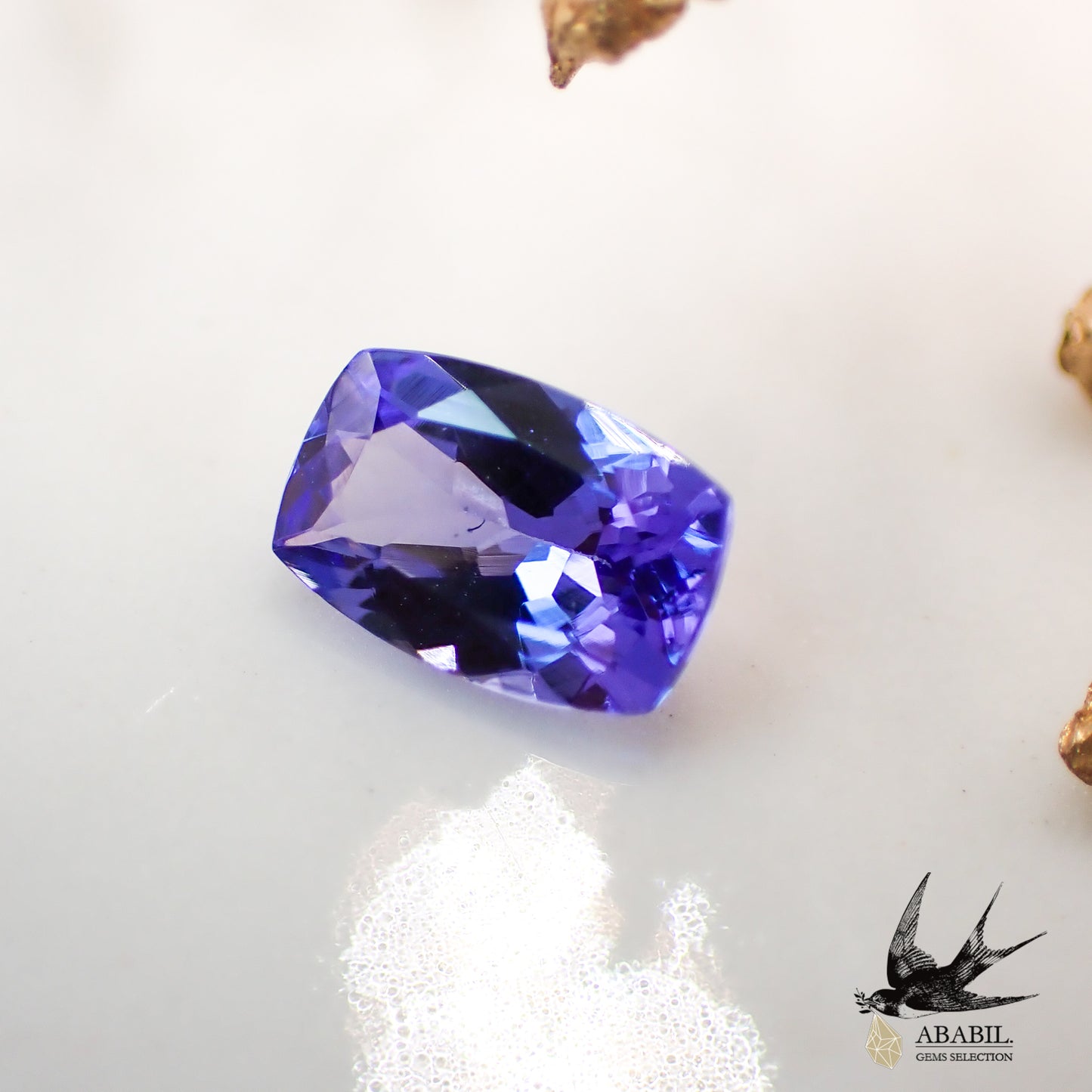 Natural tanzanite 0.517ct [Tanzania] ★Dark high quality ★Discoloration gem★ 