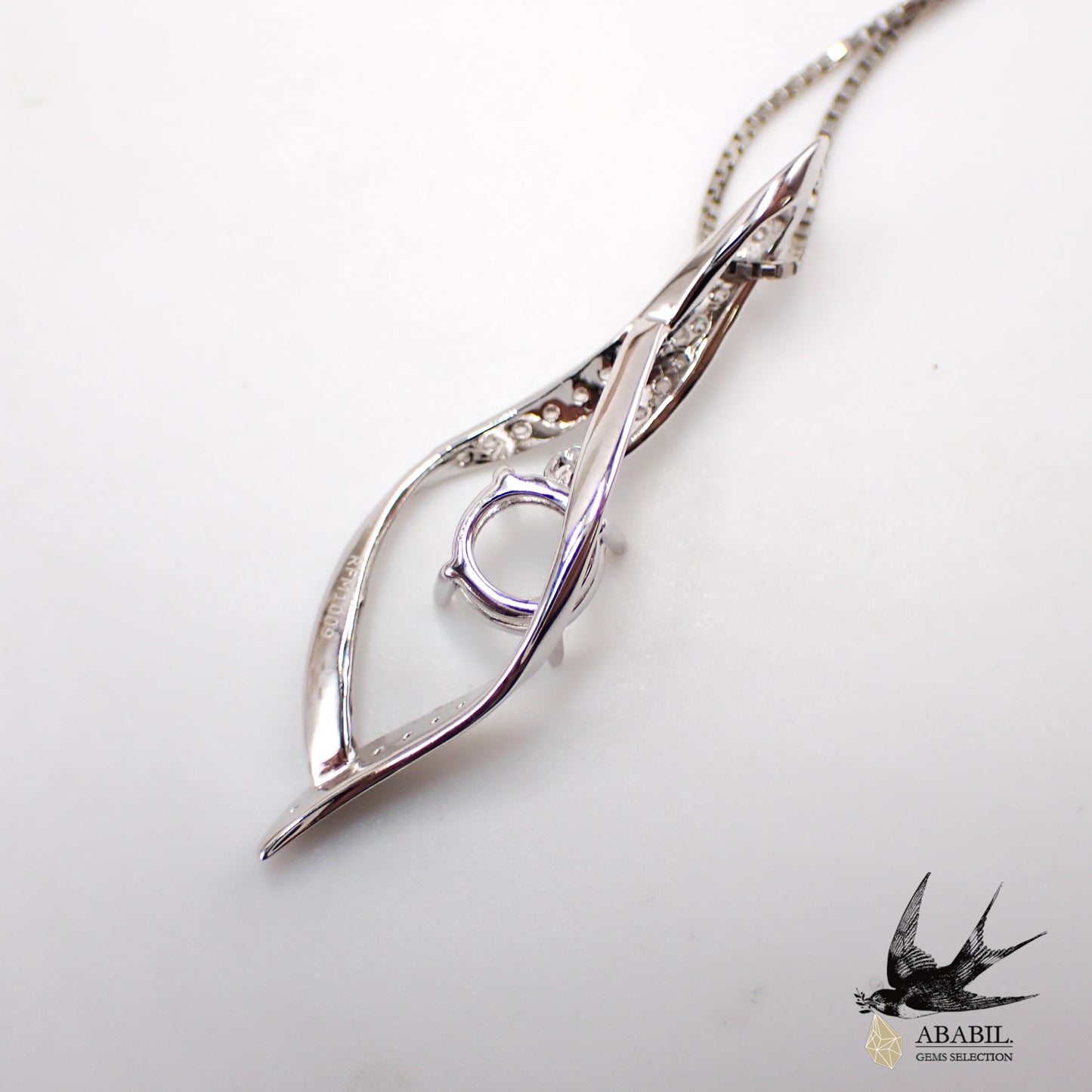 [Empty frame for custom-made jewelry pendant top] PTWK08