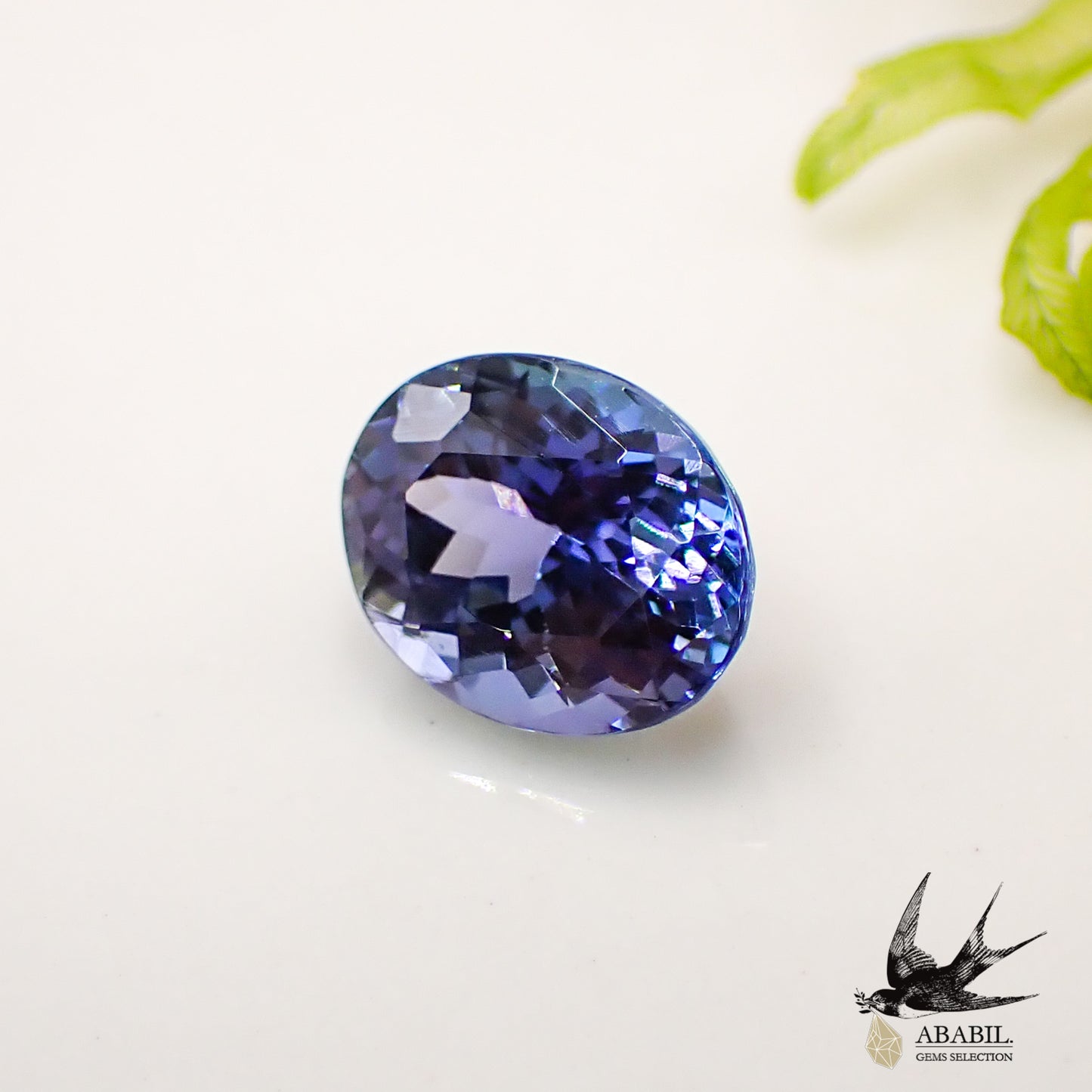 Natural high quality bicolor tanzanite (zoisite) 2.15ct [Tanzania] Dark 