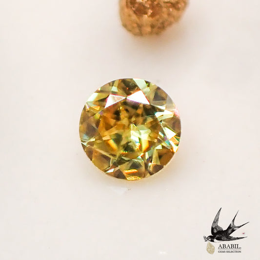 Natural sphene 0.07ct [made in Madagascar]★Small but full of fire★ 