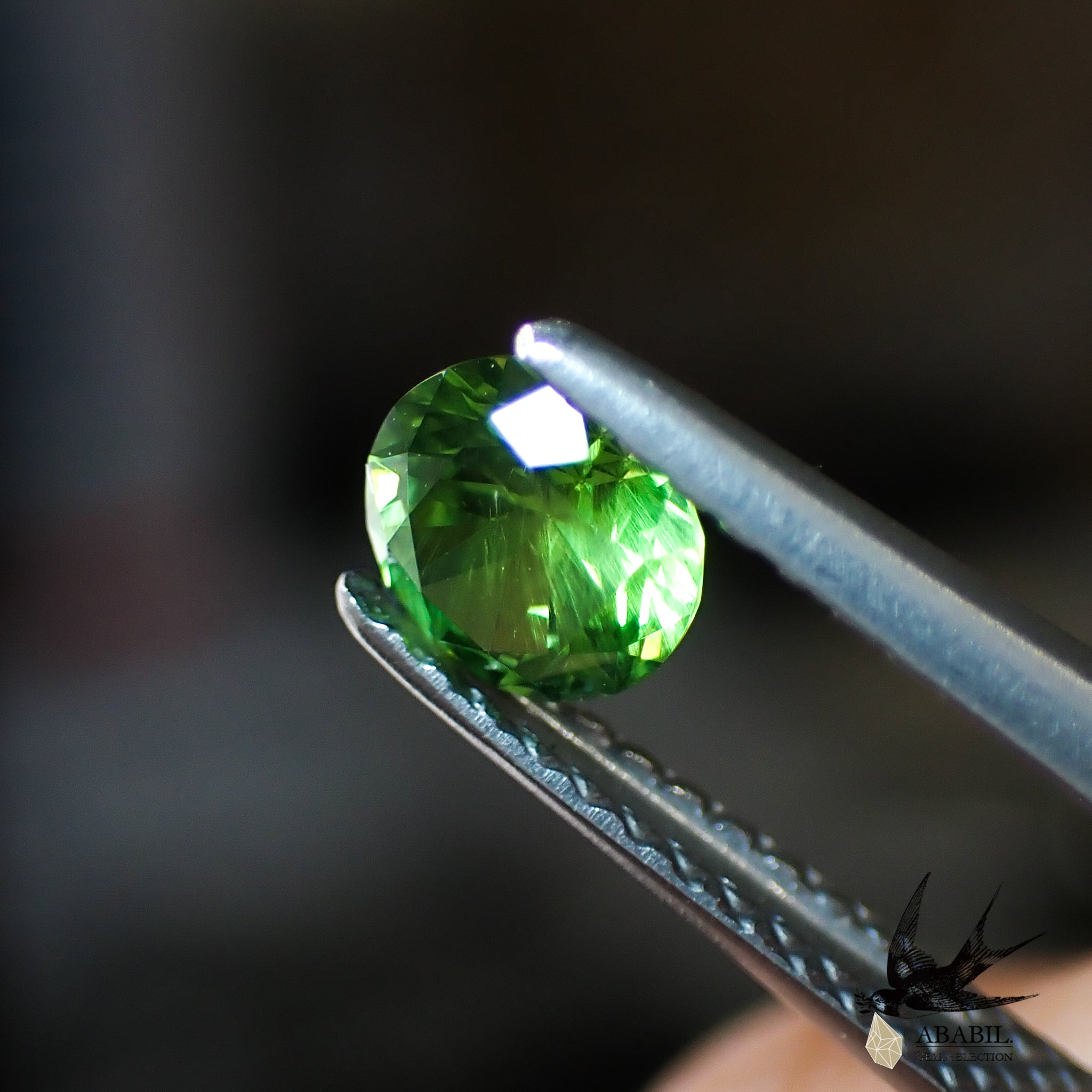 天然デマントイドガーネット0.55ct【ロシア】☆ネオン、ホース 天然デマントイドガーネット0.55ct【ロシア】☆ネオン、ホース