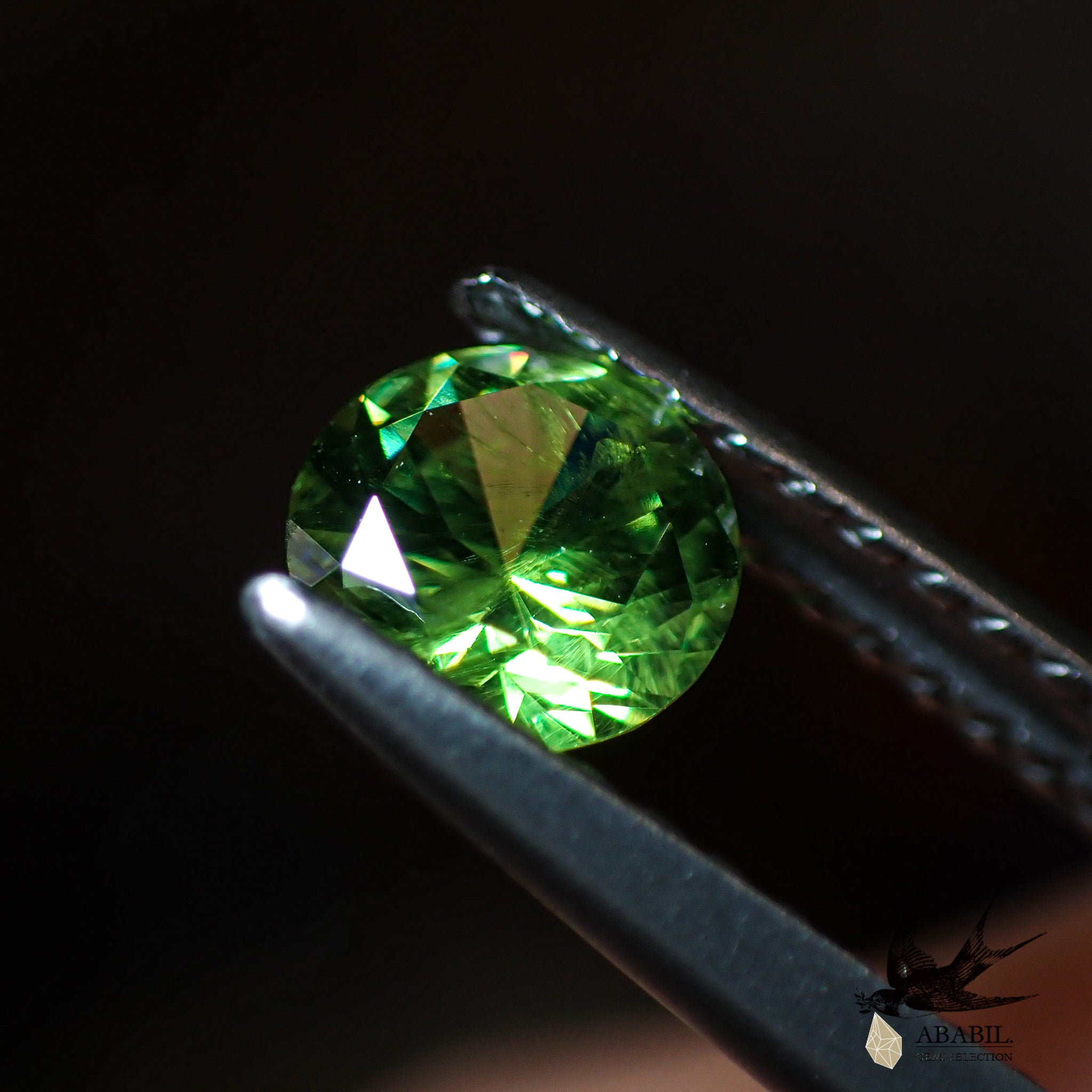 ロシア産 デマントイドガーネット 0.203(ホーステール有)※週末セール中 ロシア産デマントイドガーネット（ホーステール認む） 2mm/0.055