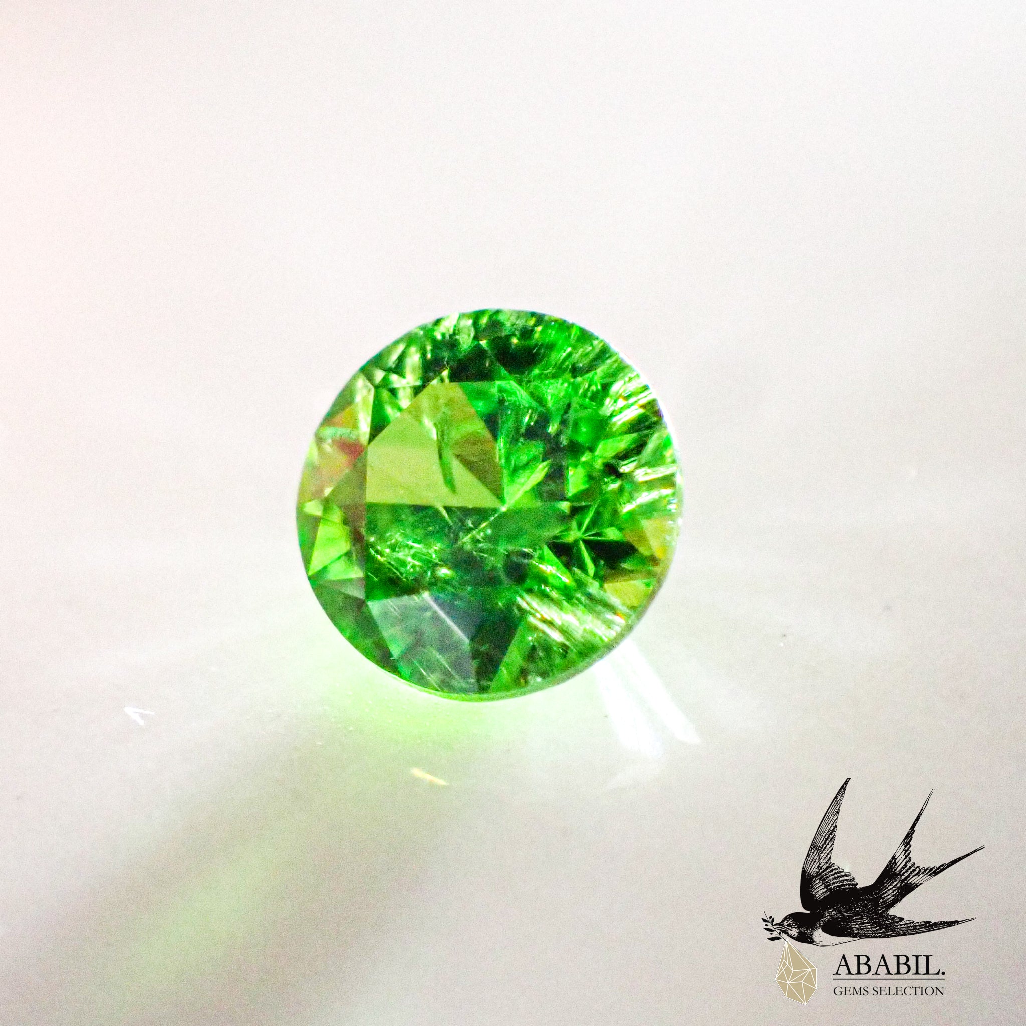 天然デマントイドガーネット0.14ct【ロシア】☆ネオン、ホース 天然デマントイドガーネット0.14ct【ロシア】☆ネオン、ホース