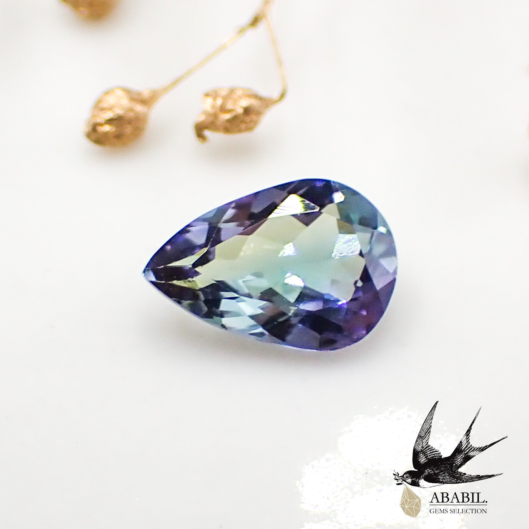 天然バイカラータンザナイト(ゾイサイト)0.93ct【タンザニア】☆多色性