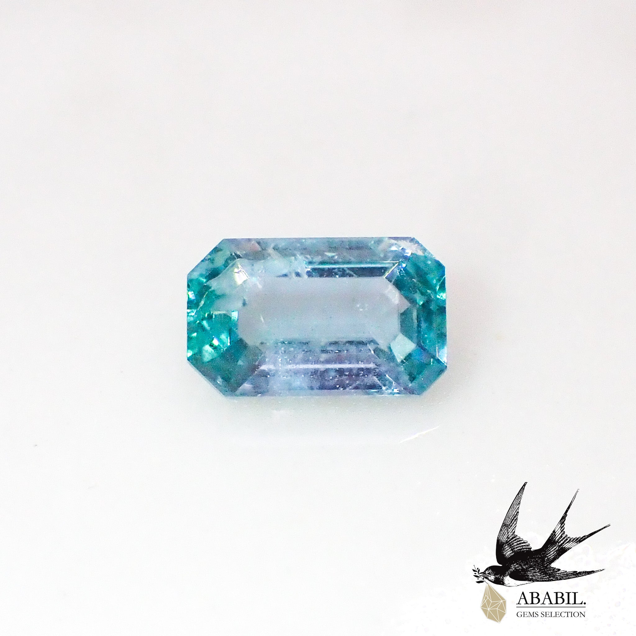 天然ブルーコーネルピン0.35ct【タンザニア】☆希少石☆多色性宝石☆バイカラー – ABABIL.gems