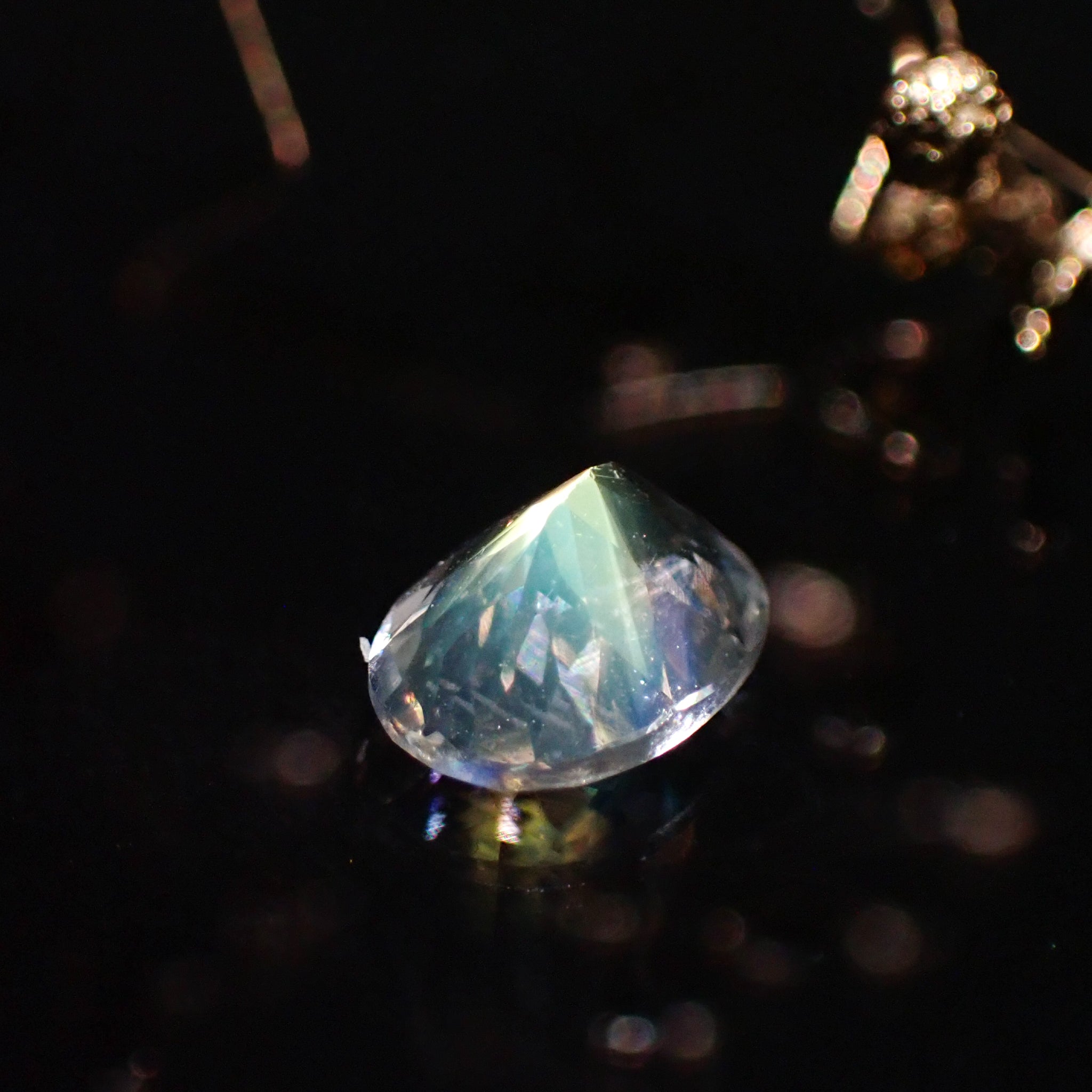 天然レインボームーンストーン0.74ct 【マダガスカル】アンデシン