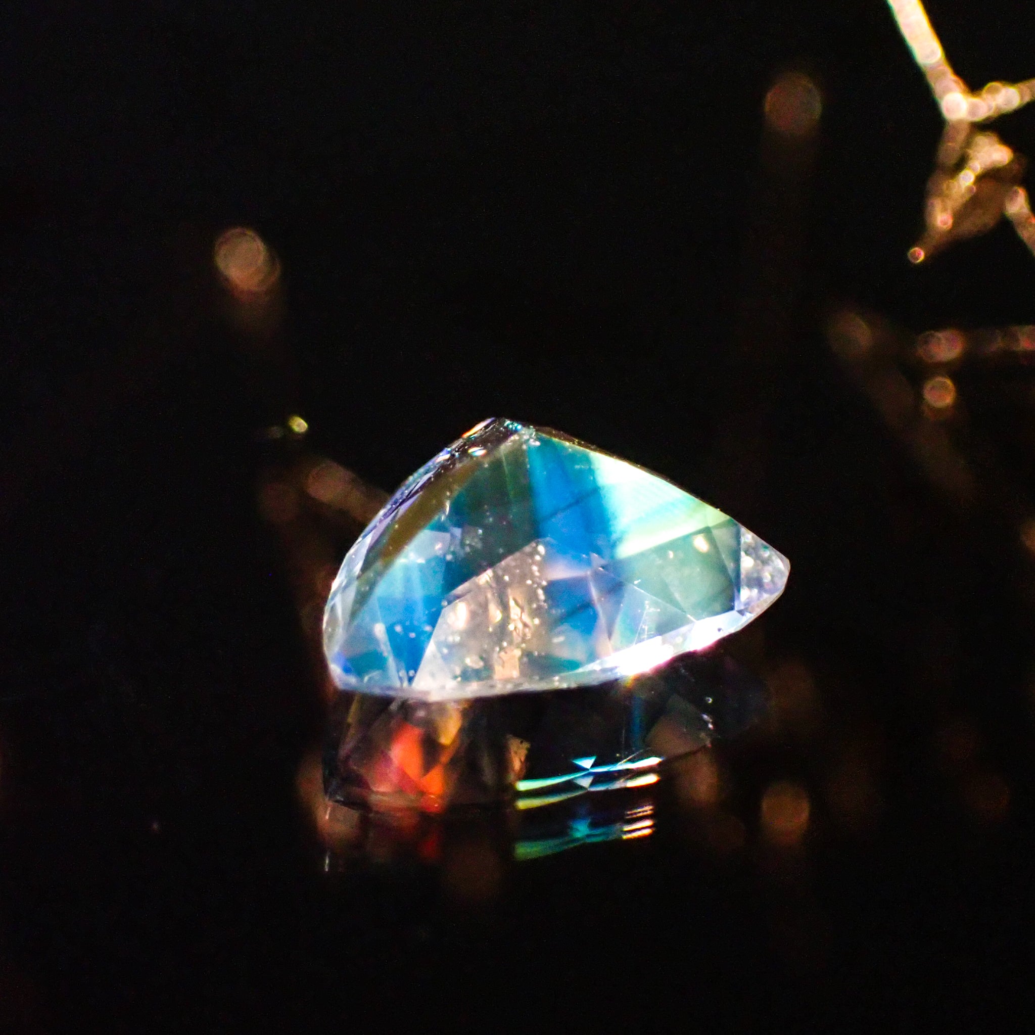 天然レインボームーンストーン0.99ct 【マダガスカル】アンデシンラブラド – ABABIL.gems