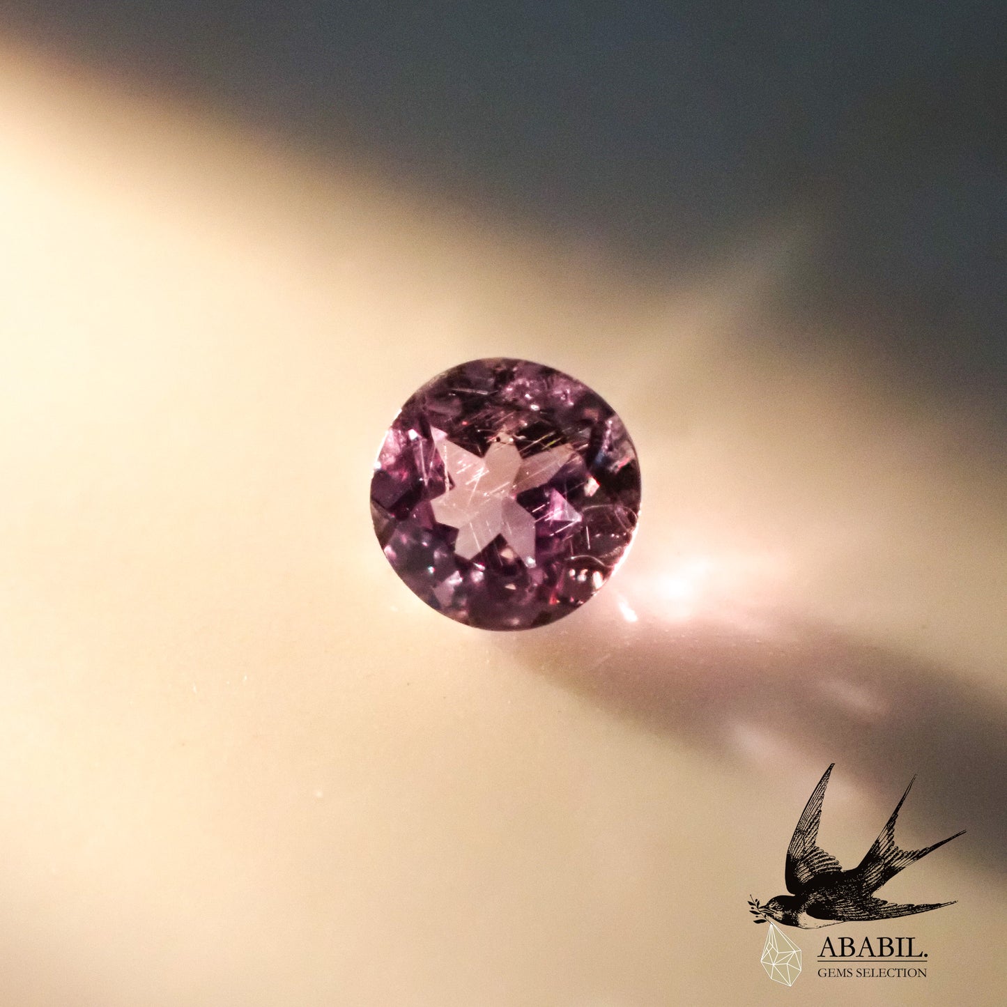 Natural high-quality color-change garnet 0.14ct [Bekilly] ★Discoloration gem★