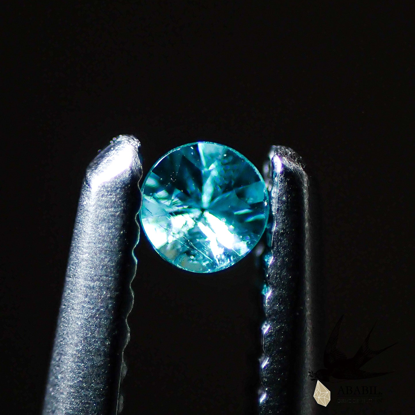 Natural Paraiba tourmaline 0.03ct [Brazil] Neon blue, fluorescent color