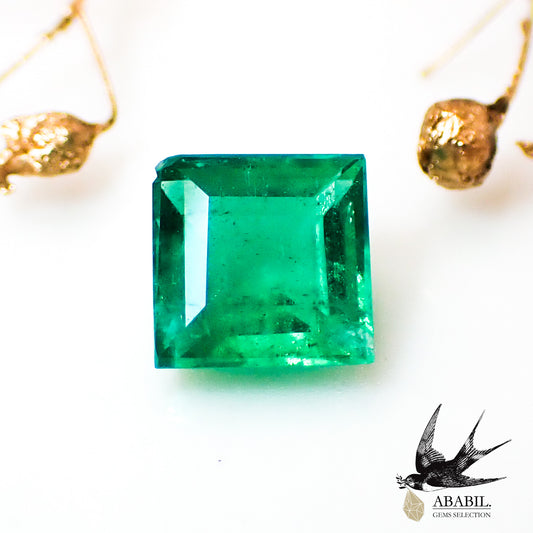 Natural emerald 0.59ct [Zambia] ★High transparency★ 