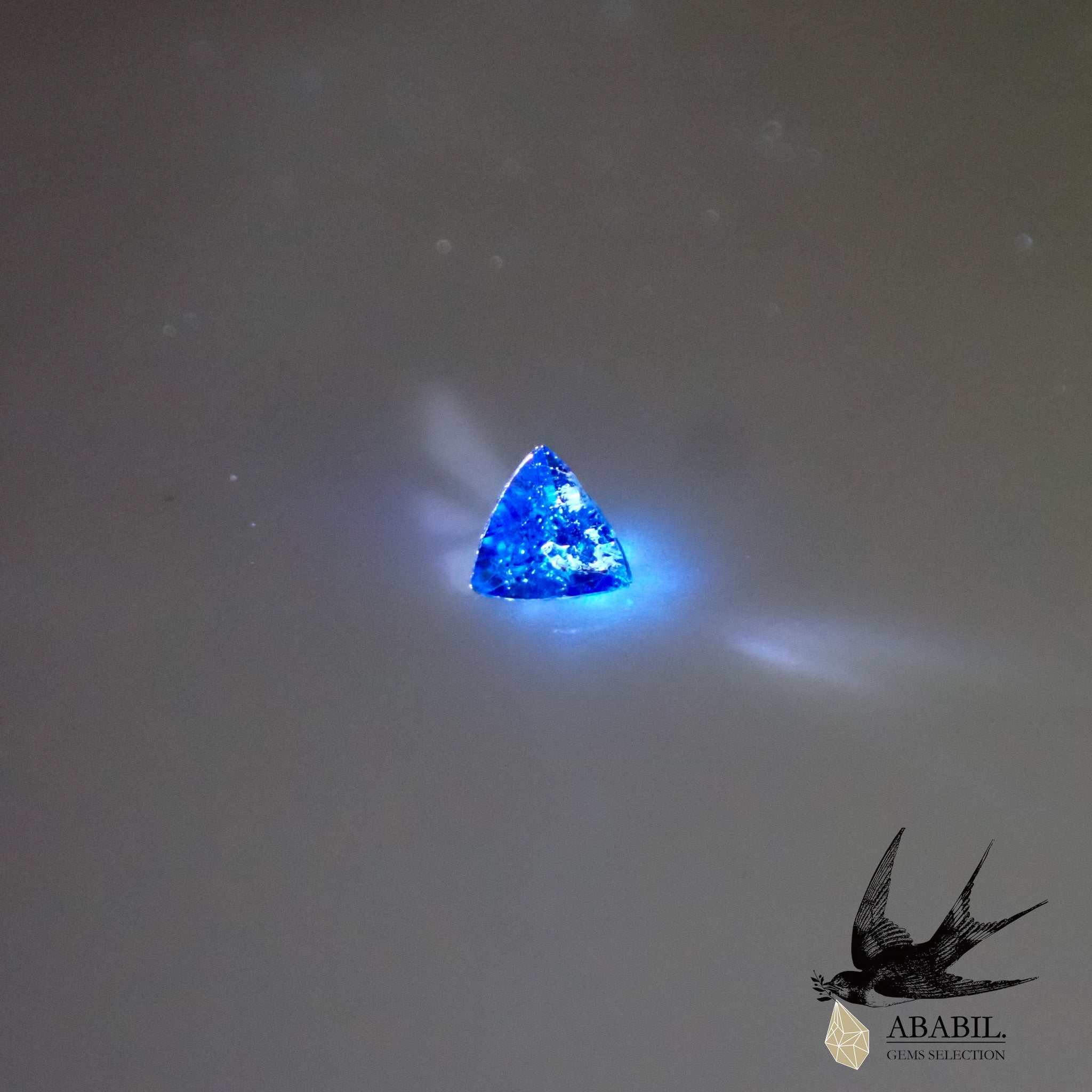 天然ラズライト0.03ct【ブラジル】☆希少石☆ – ABABIL.gems